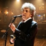 How rich is Bob Dylan
