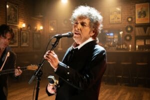 How rich is Bob Dylan